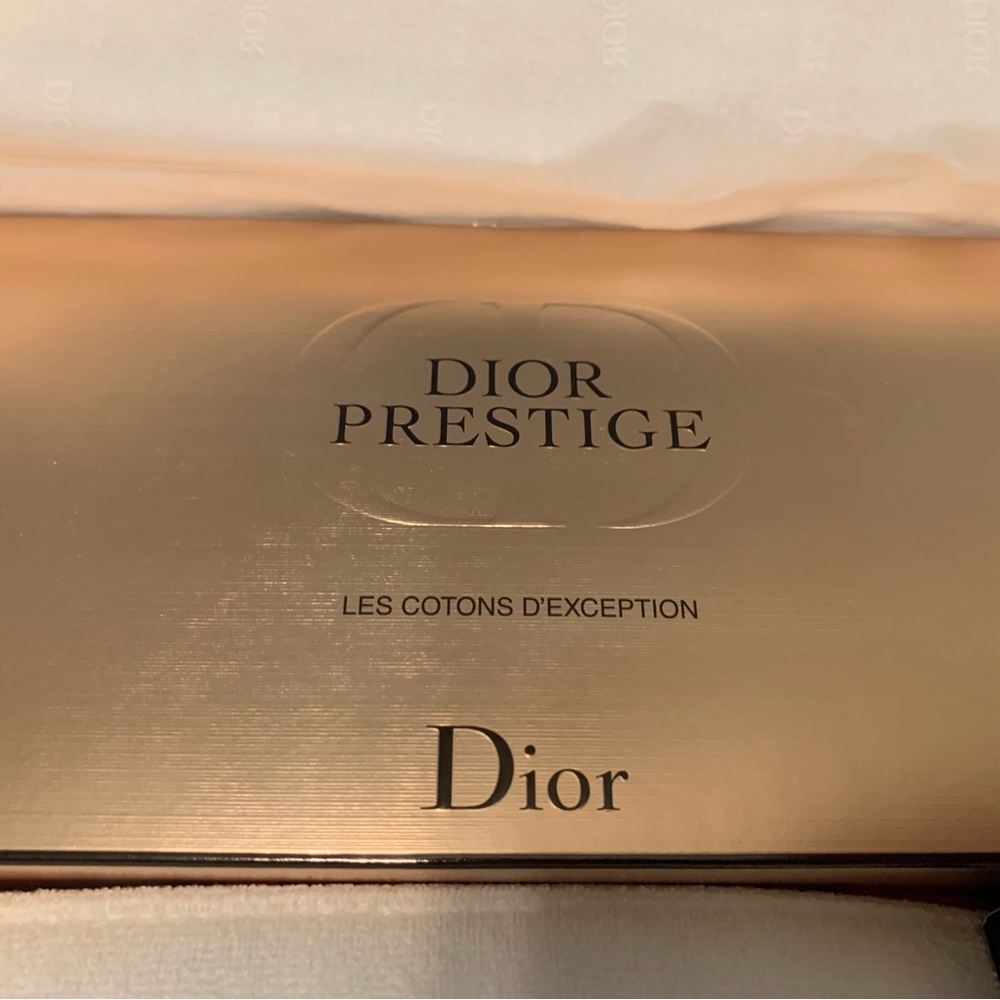 Dior Prestige Luxury Cotton Pads in Gold